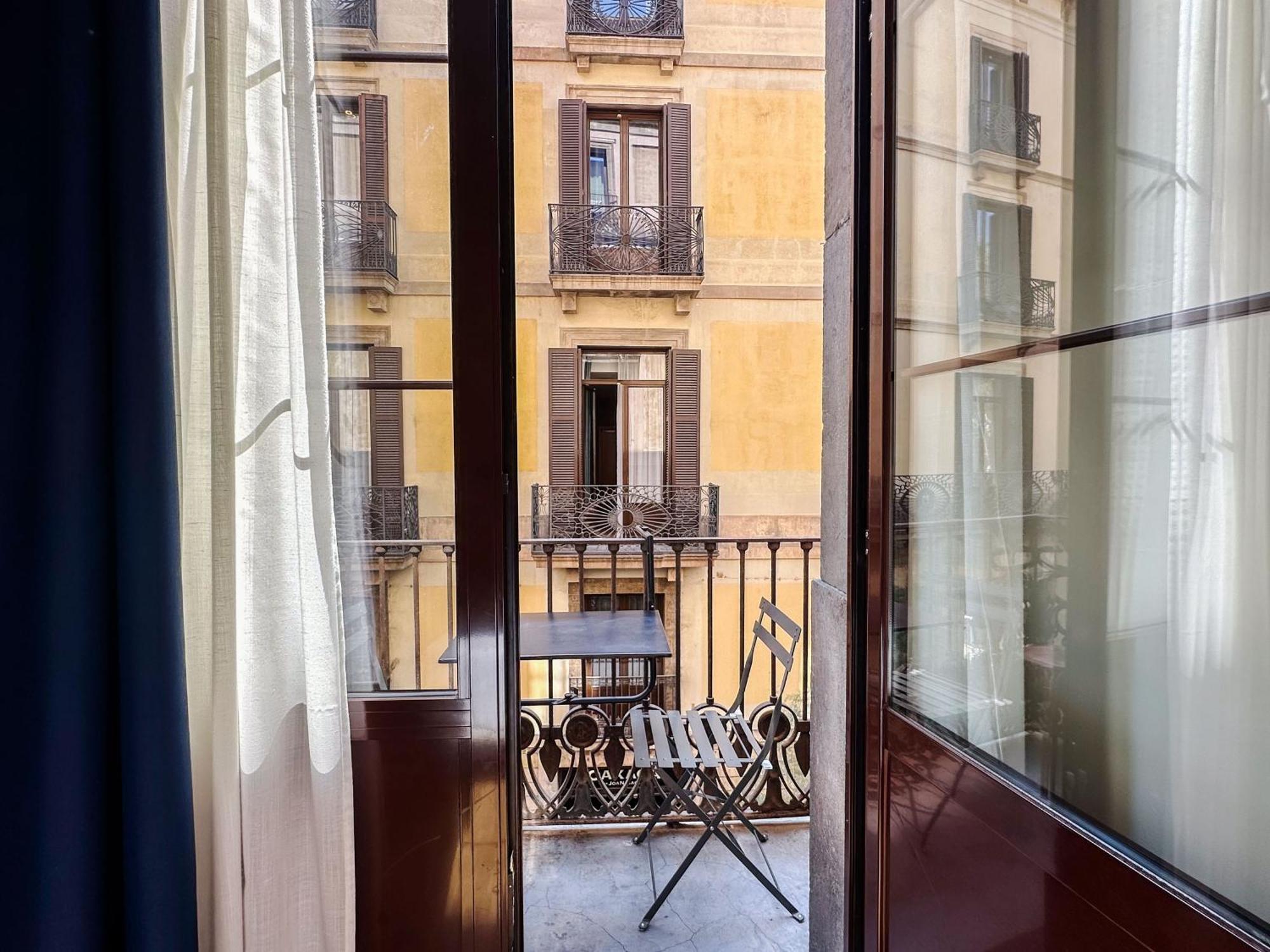 Som Nit Born — Fotos 1